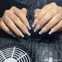 خدمات ناخن با بهترین متریال و قیمتی مناسب