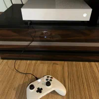 X box One s