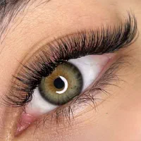 استخدام اکستنشن مژه تخصصی