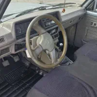 مزدا 2000 تک کابین
