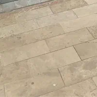 مغازه و انبار۲۲۰ متر نزدیک ۲۴ متری