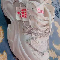 یک جفت کتونی سفید سایز ۳۸