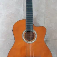 گیتار کاتوی برند بارسلونا پیکاپ دار سالم و زیبا