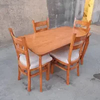 میز و صندلی غذا خوری