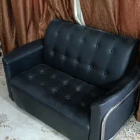 مبل چرم دو نفره خیلی راحت و خیلی خوب