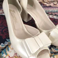 کفش زنانه و بچگانه