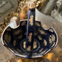مجسمه ظرف چینی