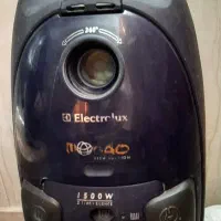 جاروبرقی الکترولوکس ۱۵۰۰w کارکرده سالم