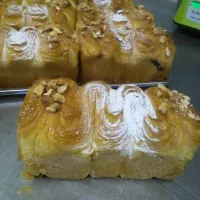 به یک شاطر نان فانتزی و دستیار نیازمندیم|استخدام خدمات فروشگاه و رستوران|تهران, فردوس|دیوار