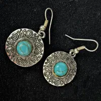 گوشواره نگین آبی