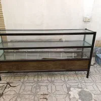 ویترین فلزی ۲ متری