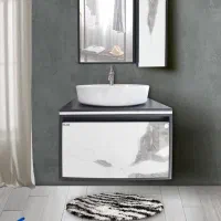 زیر کار زن و بتونه کار