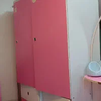 دوکمدلباس یک ویترین ویک میزآرایش