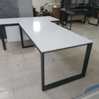 میزمدیریت میزکنفرانس پایه فلزی میز