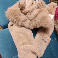 شال و کلاه گرم