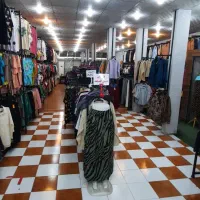 فروشنده خانم جهت پوشاک زنانه