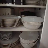 فروش سرویس 18 نفره چینی نیلوفری لب طلا