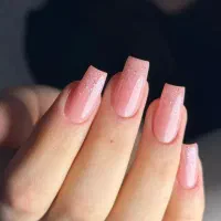 کاشت ناخن با بهترین مواد