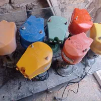 تعدادی پمپ کولر و سنگ اکواریوم