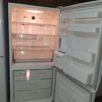 یخچال فریزر اسنوا سالم و تمیز در حد نو بدون برفک|یخچال و فریزر|بروجرد, |دیوار