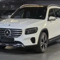 مرسدس بنز GLB 200 سفید تو مارون ۵ نفره