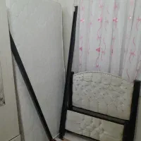 تخت یک نفره