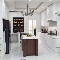 استخدام اجراکار حرفه ای کابینت وکمد دیواری