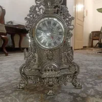 ساعت برنزی قدیمی