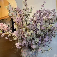 گل و گلدان و پایه