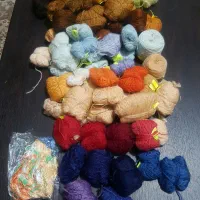 مقداری نخ ابریشم و نخ مرینوس قدیمی کامپیوتری|حراج|قائمشهر, |دیوار