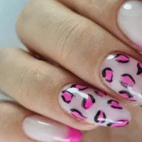 خدمات زیبایی ناخن