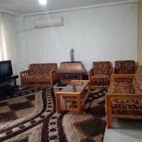 دوخابه نزدیک بازار ساحلی دریا در مرکز شهر