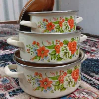 فروش سرویس قابلمه Emayetas گل بته ای در حد نو