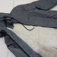 کاپشن داخل خز داره طوسی