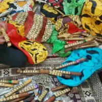 نی انبون|سازهای بادی|اهواز, زیتون کارمندی|دیوار