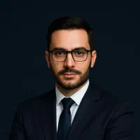 وکیل پایه یک دادگستری(مشاوره تلفنی رایگان)