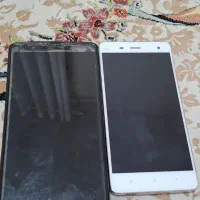 دو عدد گوشی نیاز به تعمیر