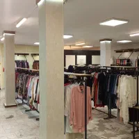 فروشنده خانم/آقا