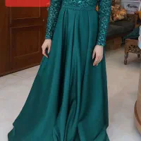 تعدادی لباس مجلسی با قیگت مناسب