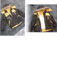 تعدادی لباس مجلسی و کاپشن فروشی
