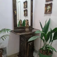 کنسول و آینه