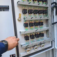 برق‌کاری حرفه‌ای برای ساختمان‌ و مجموعه صنعتی شما