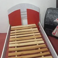 تخت خواب چوبی نوجوان کارکرده