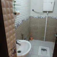 اجاره آپارتمان 100متری شهدا.پاستوریزه.متحدین|اجارهٔ آپارتمان|رشت, پاستوریزه|دیوار