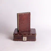 دیوان حافظ نفیس تمام چرم قلمکاری(۲/۲۲)    فخررازی|کتاب و مجله ادبی|تهران, بهارستان|دیوار
