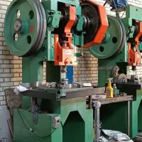 استخدام نیرو در کارگاه پرسکاری