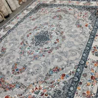 2تخته فرش 12متری در حد نو 700شونه نقره ای کرشمه