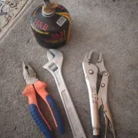 پیک نیک و چند آچار