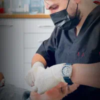 جشنواره خدمات دندانپزشکی / ایمپلنت/عصب‌کشی/ روکش