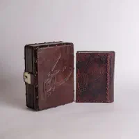 قرآن نفیس چرم پالتویی با جعبه چرم(کد۹۸)فخررازی